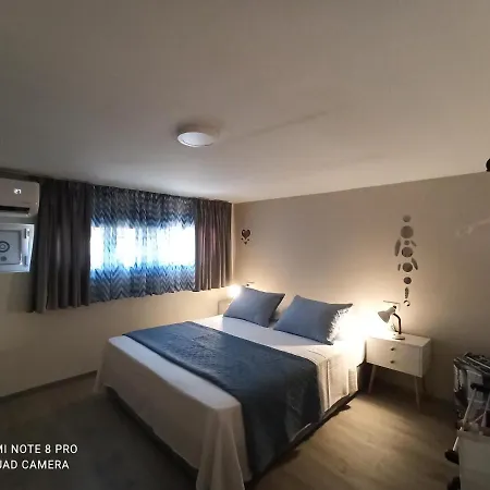 4 Seasons House