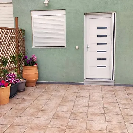 Σπίτι διακοπών 4 Seasons House Αμουδάρα